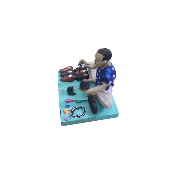 Handmade_Clay_Cobbler_Figurine
