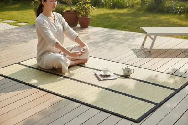 Korai_Grass_Floor_Mat