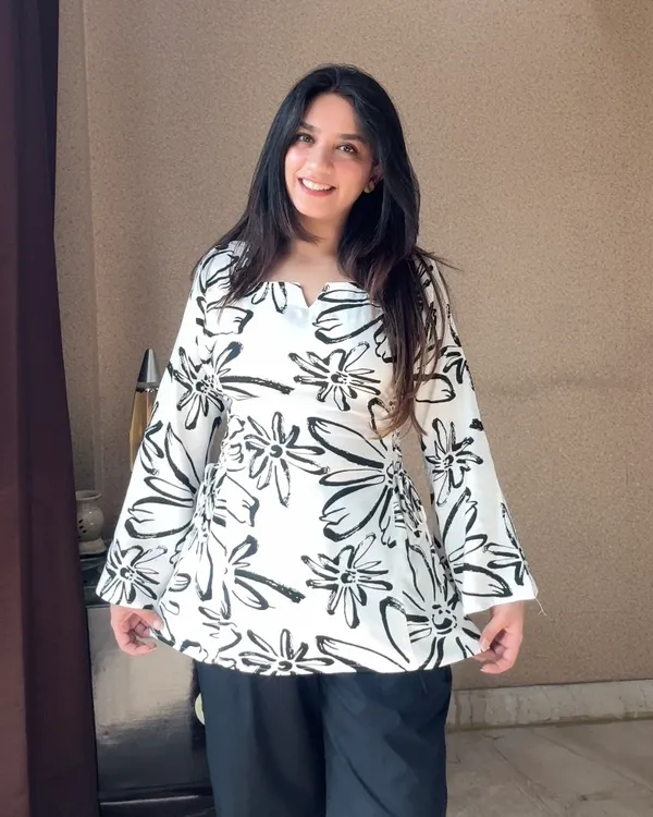 PHOOL_SHORT_KURTI_(WOMEN)
