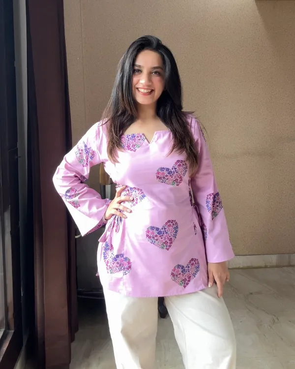 DILRUBA_SHORT_KURTI_(WOMEN)