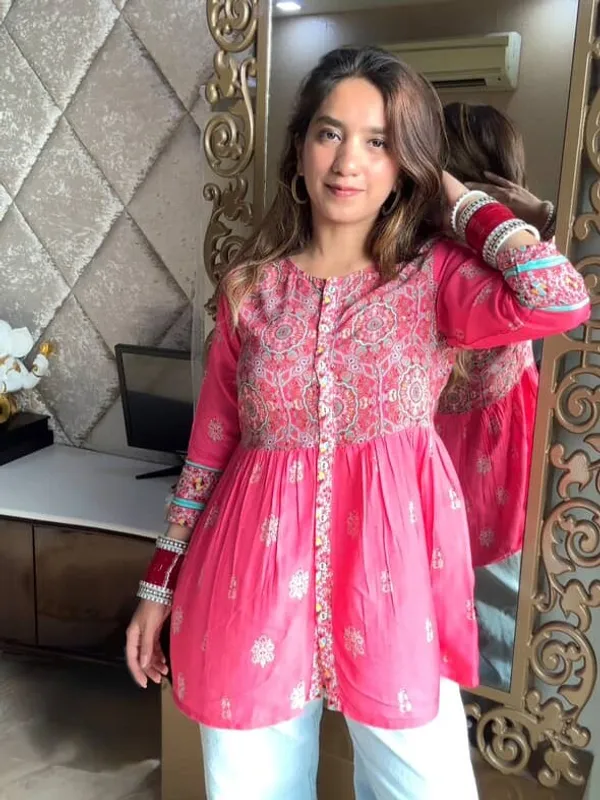 PANKHURI_FLARED_KURTI_(WOMEN)