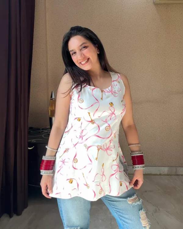 RHEA_SHORT_KURTI_(WOMEN)