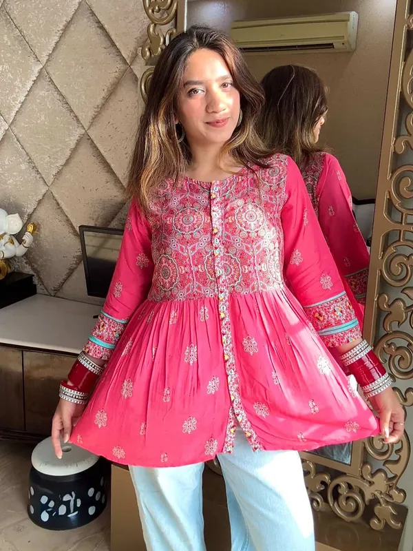 PANKHURI_FLARED_KURTI_(WOMEN)