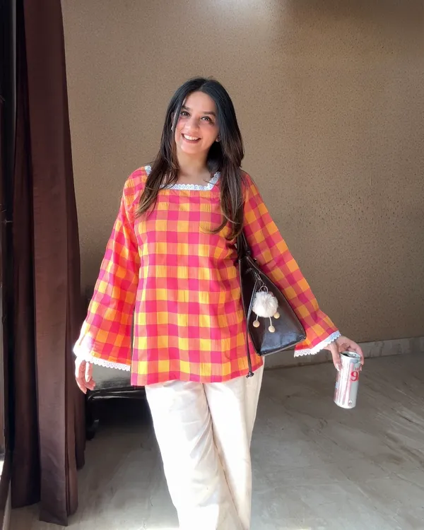 SIA_SHORT_KURTI_(WOMEN)