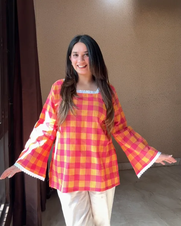 SIA_SHORT_KURTI_(WOMEN)