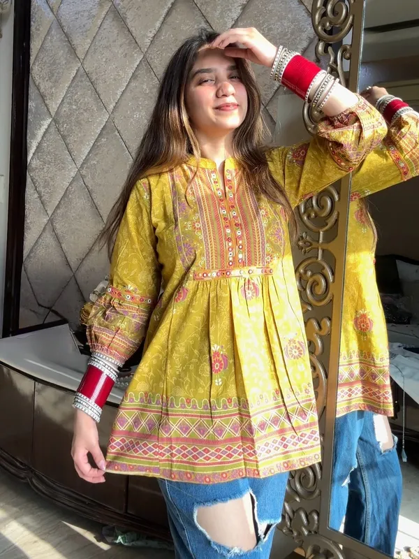 BASANTI_FLARED_KURTI_(WOMEN)