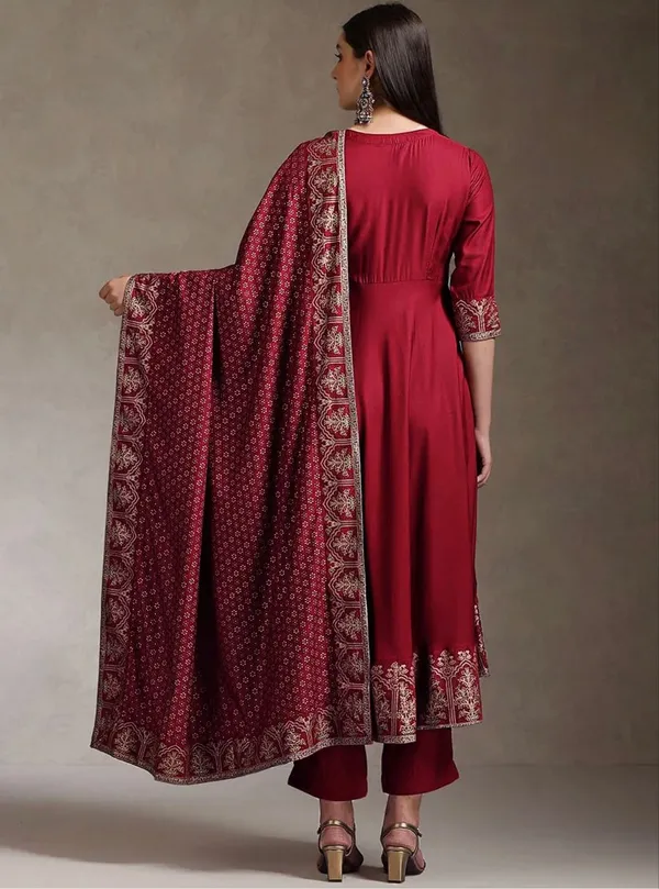 Maroon_Printed_Kurta_Set_With_Dupatta_For_Women