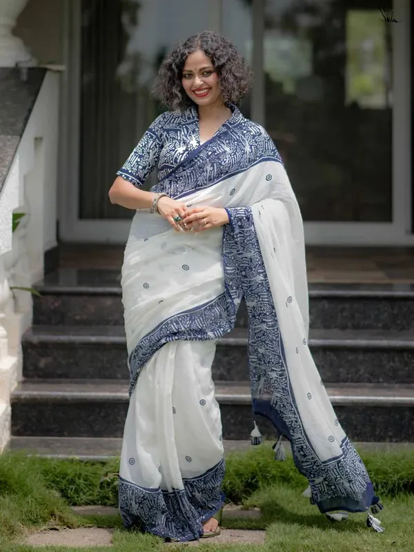White_Navy_Printed_Saree_for_Women