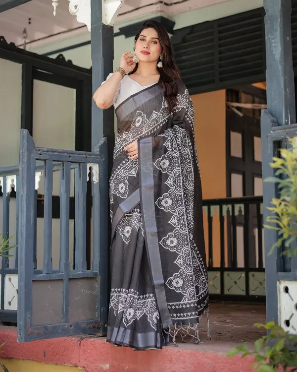 Black_Printed_Saree_for_Women