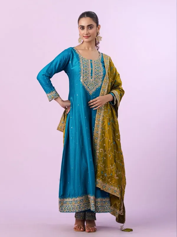 Teal_Embroidered_Straight_Kurta_Set_for_Women