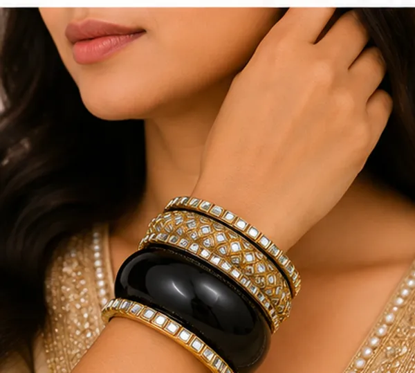 Gold_Tone_Stone_Resin_And_Lac_Bangle_Set_For_Women