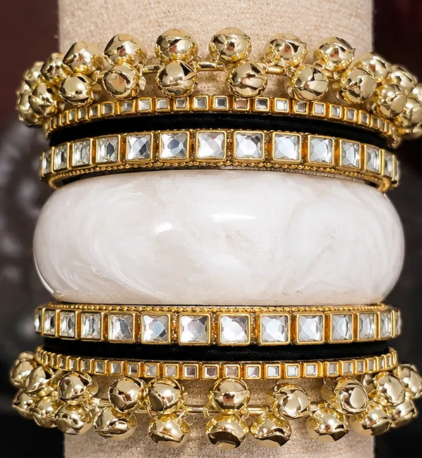 Gold_Tone_Resin_Statement_Bangle_Set_For_Women