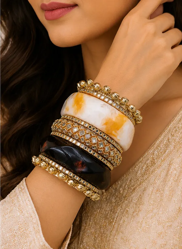 Gold_Tone_Designer_Bangle_Set_For_Women