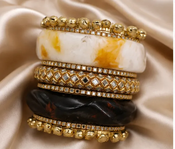 Gold_Tone_Designer_Bangle_Set_For_Women