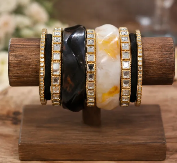 Multicolor_Resin_Bangle_Set_For_Women