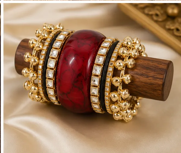 Red_Gold_Tone_Embellished_Bangle_Set_For_Women
