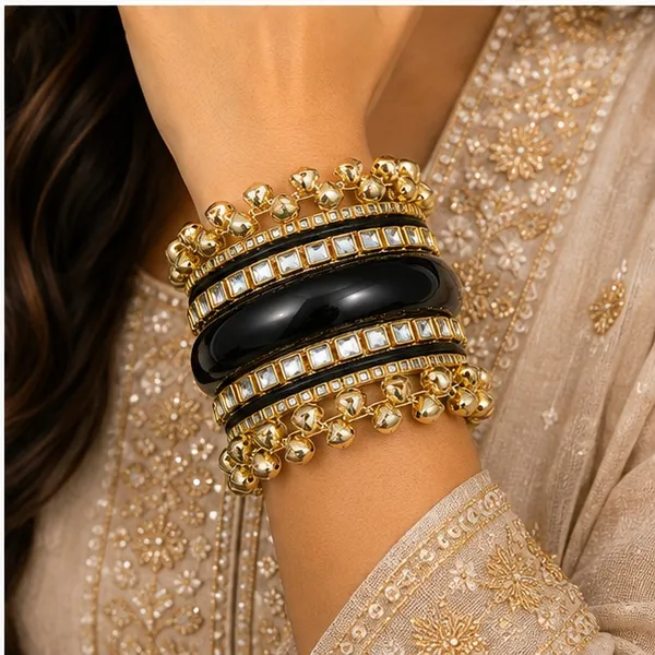 Black_Gold_Tone_Traditional_Bangle_Set_For_Women