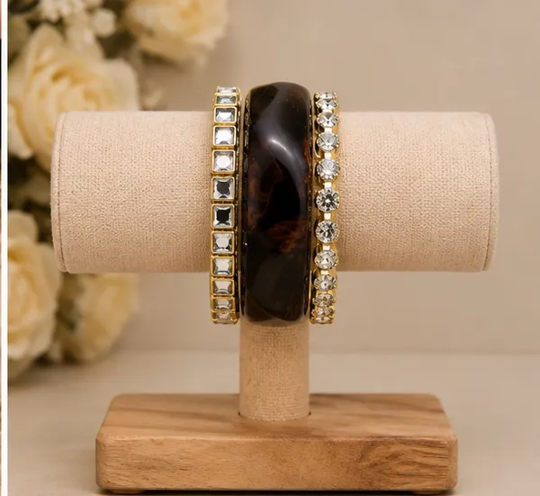 Gold_Tone_Designer_Stone_And_Resin_Bangle_Set_For_Women