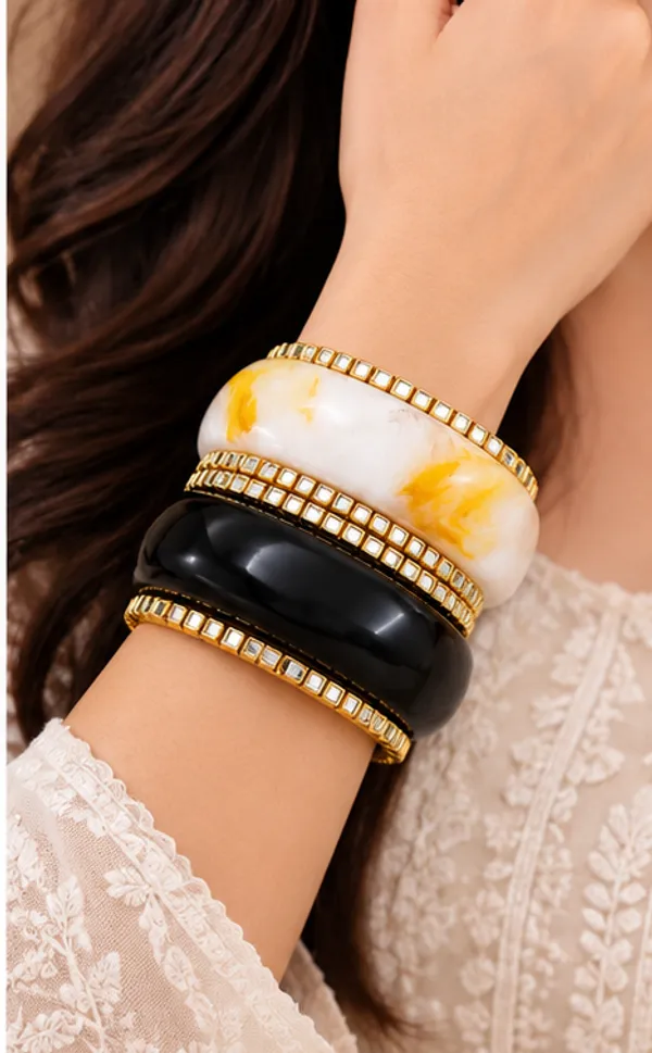 Black_And_White_Resin_Bangle_Set_For_Women