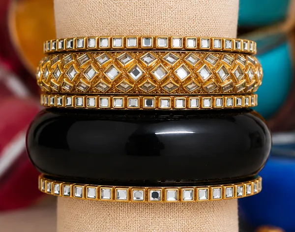 Gold_Tone_Stone_Resin_And_Lac_Bangle_Set_For_Women