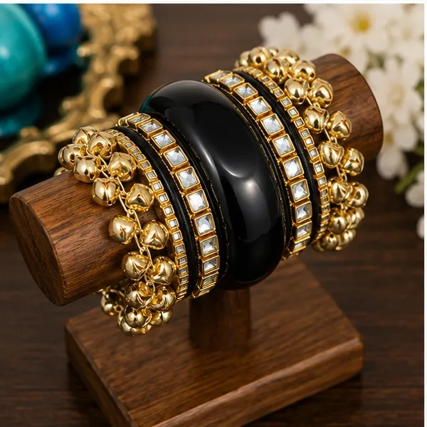 Black_Gold_Tone_Traditional_Bangle_Set_For_Women