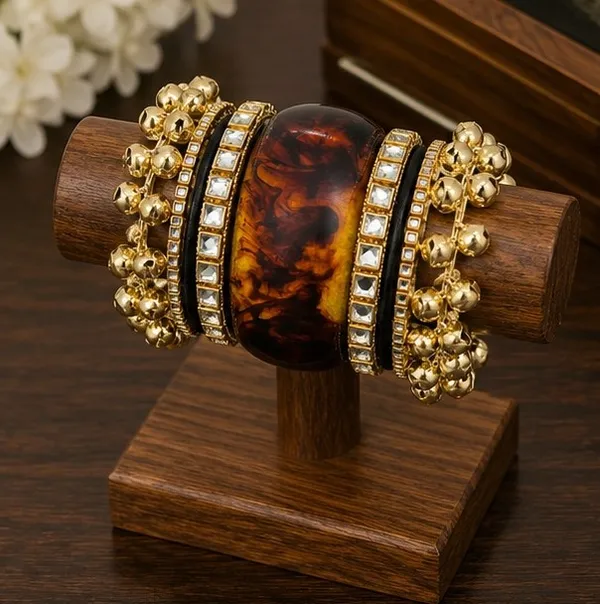 Gold_Tone_Marbled_Statement_Bangle_For_Women