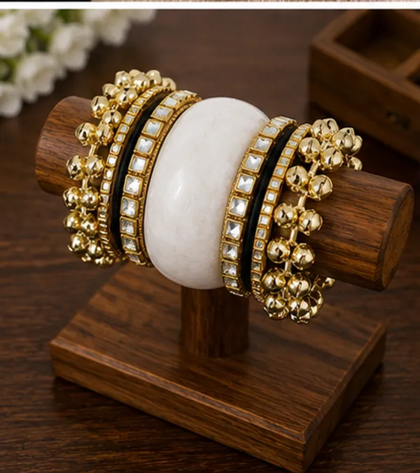 Gold_Tone_Resin_Statement_Bangle_Set_For_Women