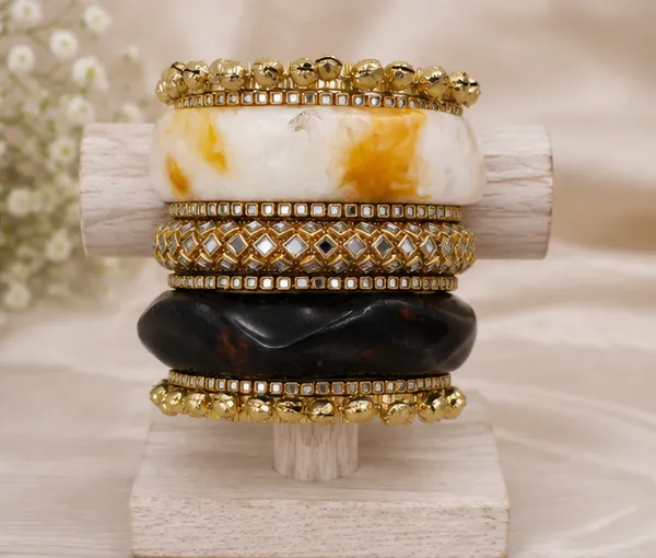 Gold_Tone_Designer_Bangle_Set_For_Women