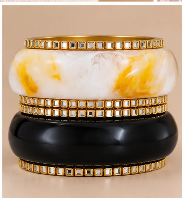 Black_And_White_Resin_Bangle_Set_For_Women