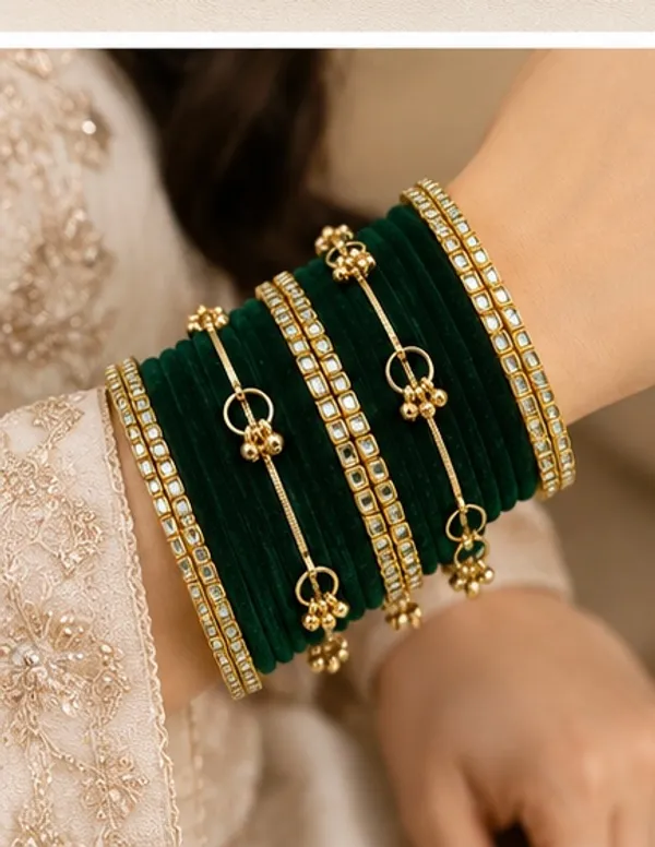 Green_Velvet_Kundan_Style_Bangle_Set_For_Women