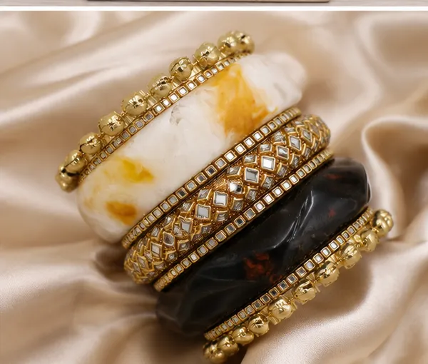 Gold_Tone_Designer_Bangle_Set_For_Women