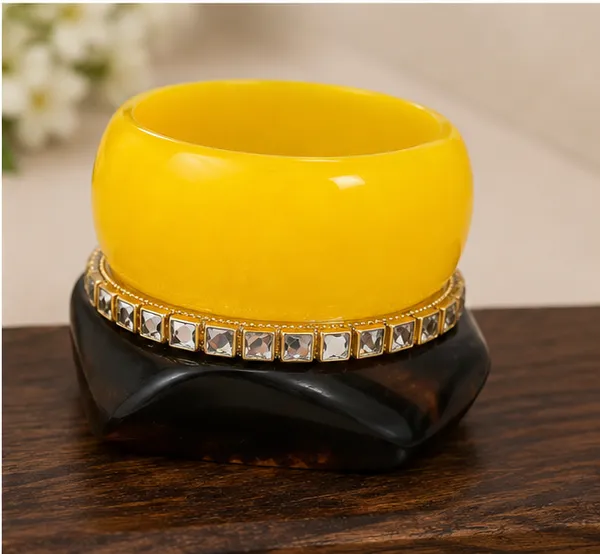 Yellow_Embellished_Bangle_For_Women
