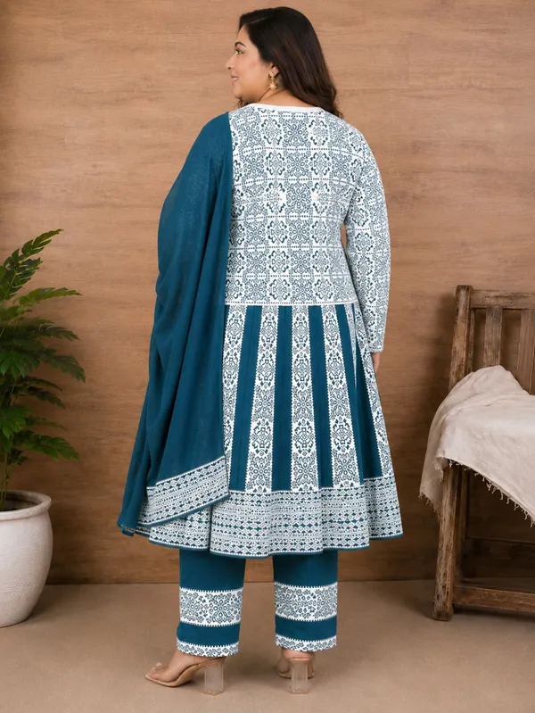 Blue_Kurti_3-Piece_Set_For_Women