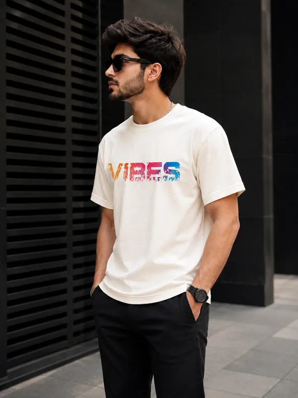 White_Graphic_Print_T-Shirt