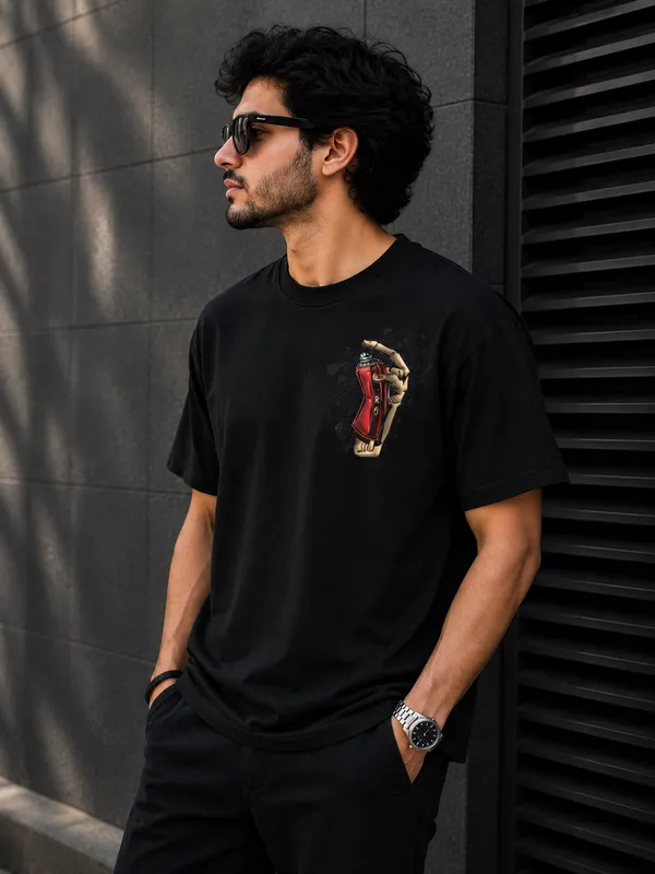Black_Graphic_Print_T-Shirt