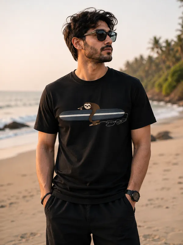 Black_Graphic_Print_T-Shirt