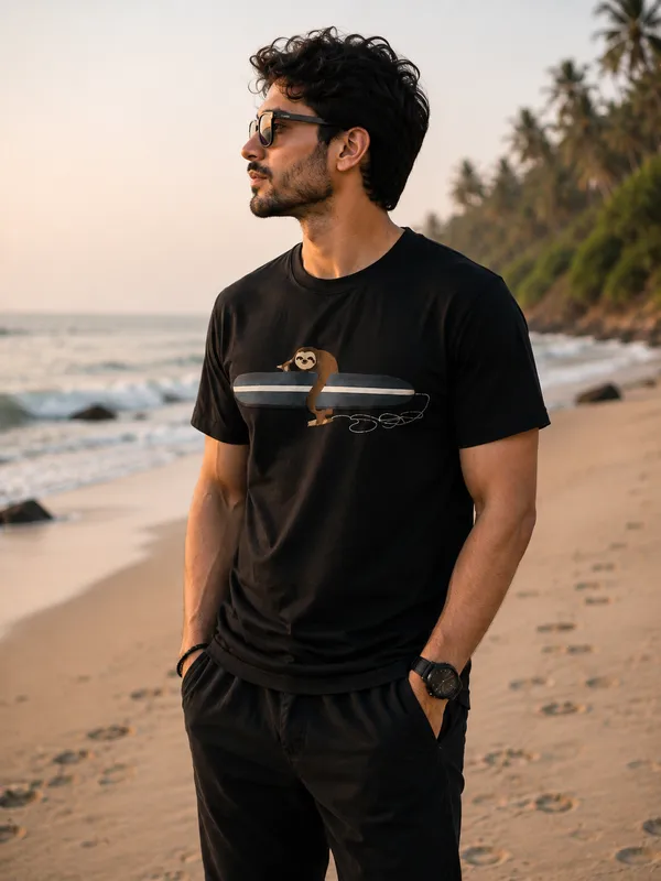 Black_Graphic_Print_T-Shirt