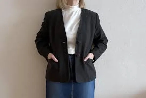 Women_Short_Trendy_Blazers