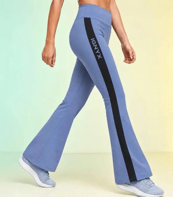 Blue_Contrast_Panel_Flared_Activewear_Leggings_For_Women