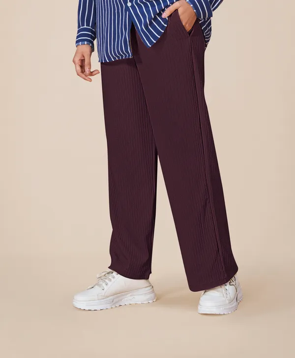 Maroon_Solid_Lycra_Trousers_For_Women