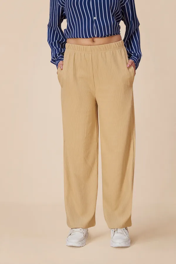 Beige_Solid_Lycra_Pants_For_Women