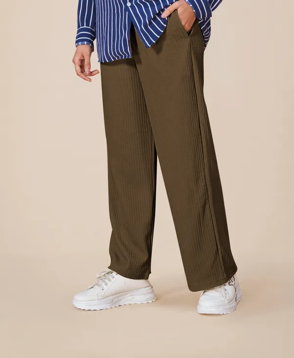 Brown_Solid_Lycra_Trousers_For_Women