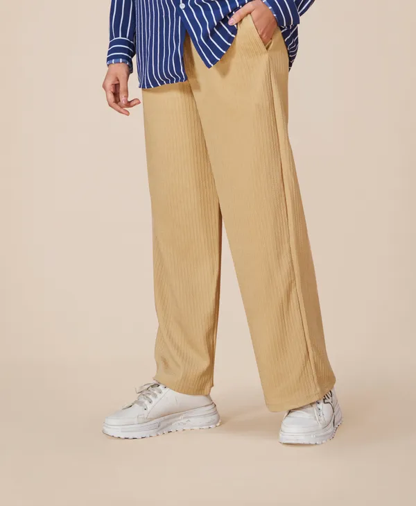 Beige_Solid_Lycra_Pants_For_Women