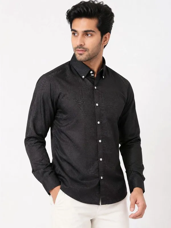 Black_Jacquard_Slim_Fit_Shirt_for_Men