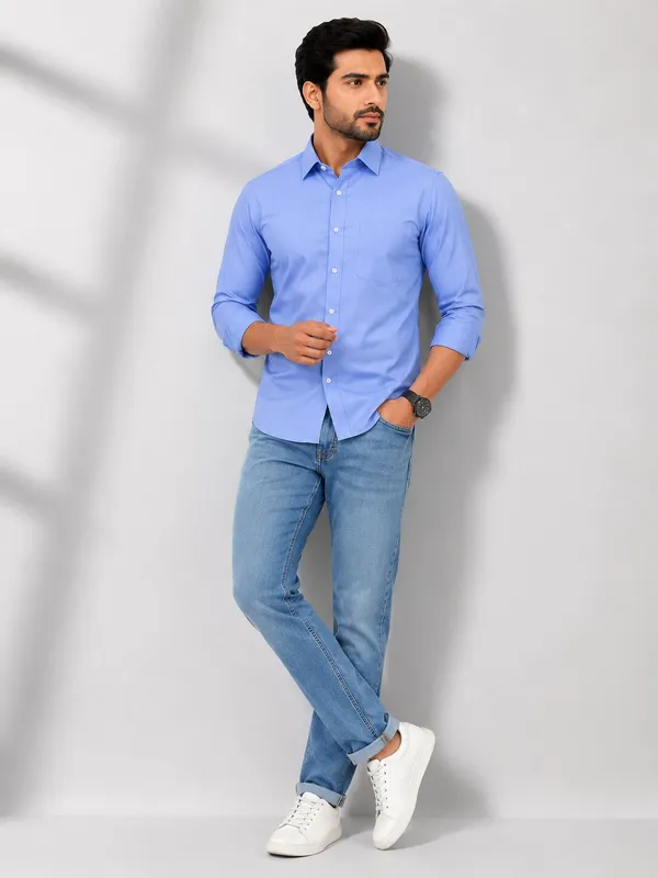 Blue_Slim_Fit_Casual_Shirt_For_Men