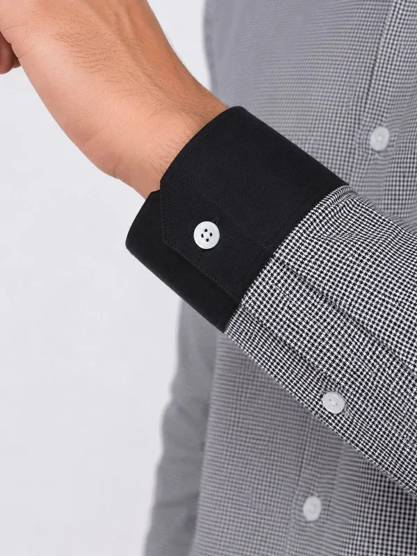 Black_And_White_Checked_Full_Sleeve_Shirt_For_Men