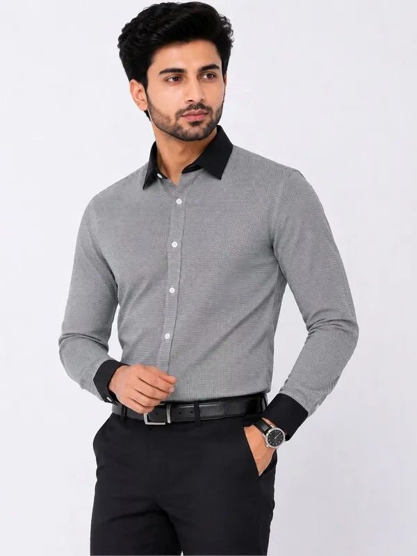 Grey_Checkered_Slim_Fit_Shirt_For_Men