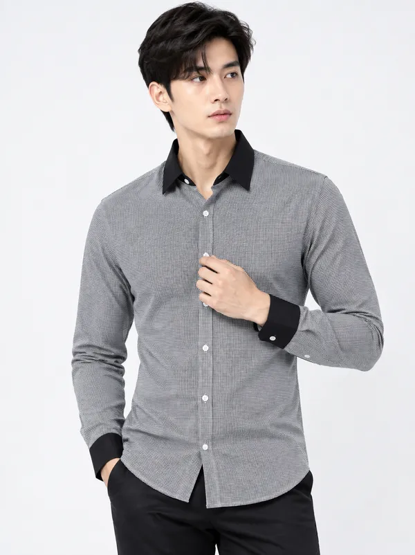 Black_And_White_Checked_Full_Sleeve_Shirt_For_Men
