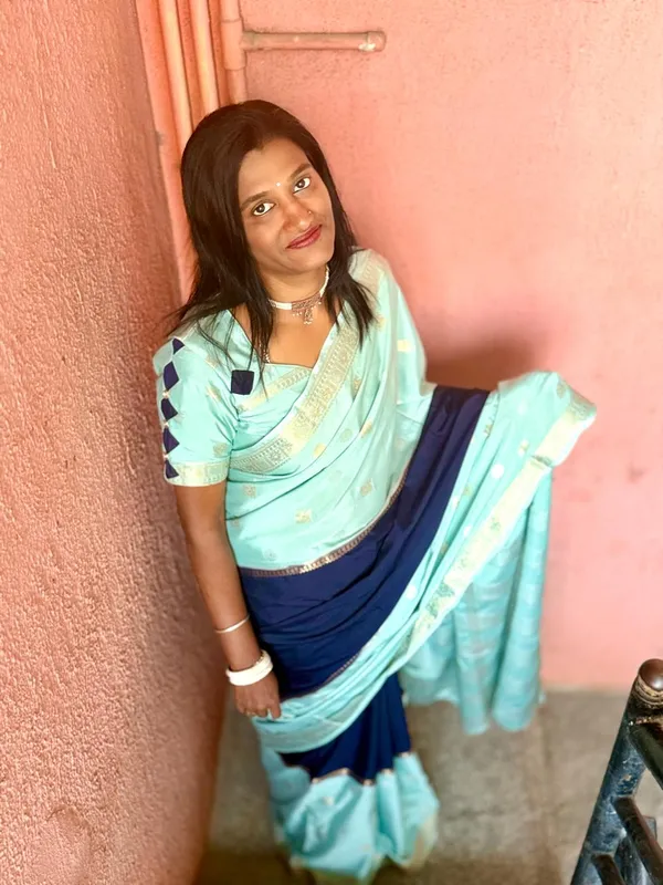 Sea_Green_N_Indigo_Mysore_Silk_Saree_With_Peacock_N_Coin_Motif_All_Over_Saree_Richness_Of_2_Inch_Border_Exclusive_Combination