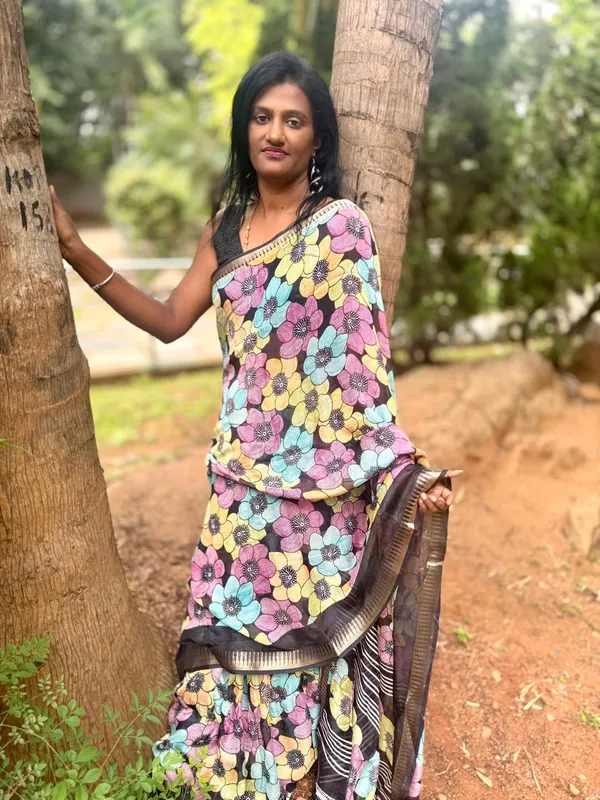 Nita_Ambani_Multi_Coloured_Georgette_Saree